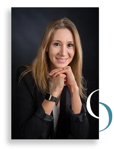 Notaire à Hyères, Maître Célia Domanech vous accompagne en droit immobilier, droit de la famille, gestion patrimoniale et droit des sociétés. Conseil, écoute et sécurité juridique pour tous vos projets.